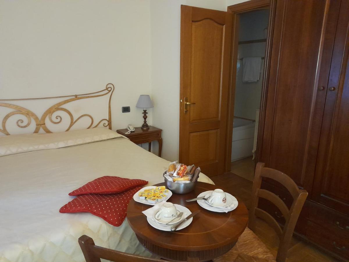 Petit Chateau Montecatini Terme Eksteriør bilde